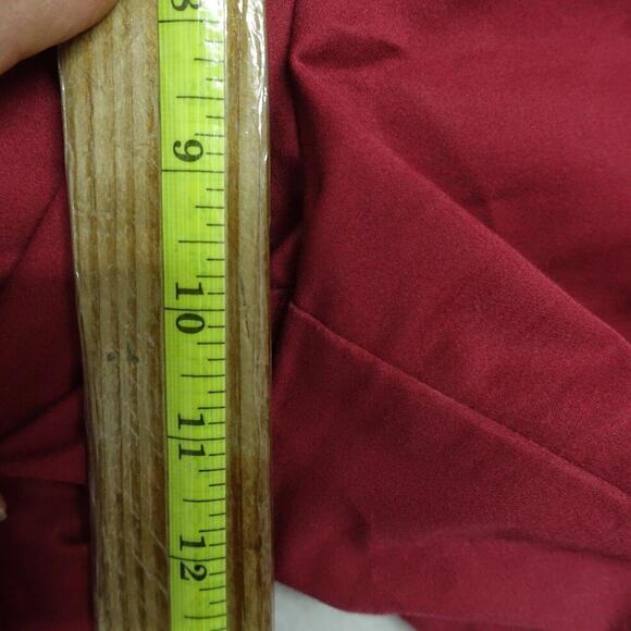 Dockers Metro Capri Pants Women's Size 12 Red Mid Rise Regular Fit Cotton Blend - Picture 3 of 8